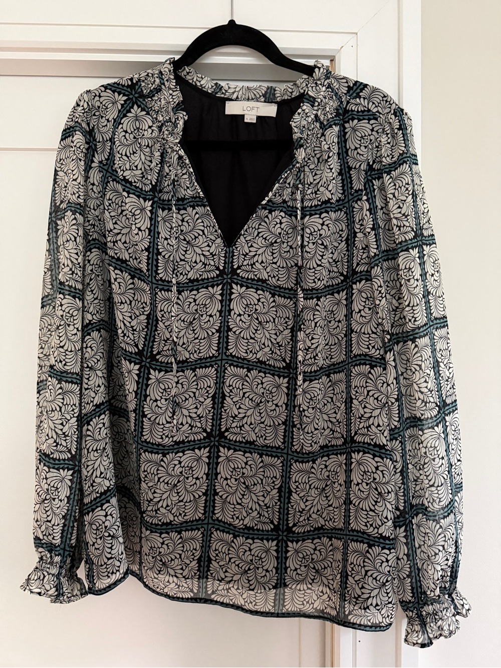 LOFT Black and White Printed Peasant Blouse